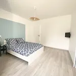 Belle Maison De 140m2, Proche Centre *