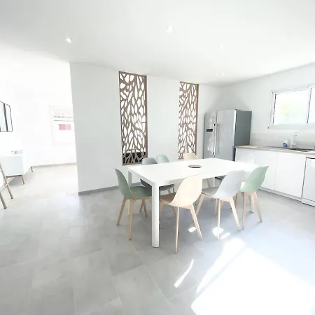 Holiday home Belle Maison De 140m2, Proche Centre Challans