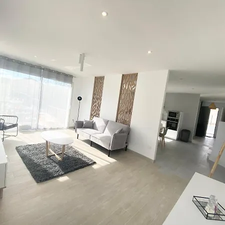 Belle Maison De 140m2, Proche Centre Challans