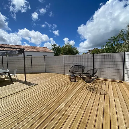 Belle Maison De 140m2, Proche Centre *
