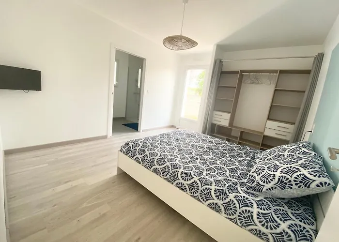 Belle Maison De 140m2, Proche Centre Challans