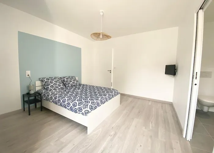 Belle Maison De 140m2, Proche Centre *