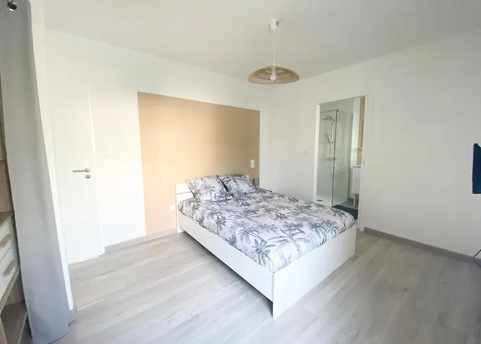 Hébergement de vacances Belle Maison De 140m2, Proche Centre