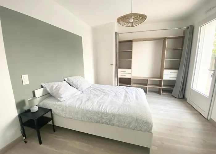 Belle Maison De 140m2, Proche Centre *