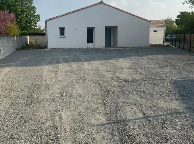Belle Maison De 140m2, Proche Centre