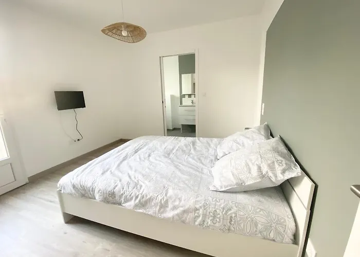 Hébergement de vacances Belle Maison De 140m2, Proche Centre *