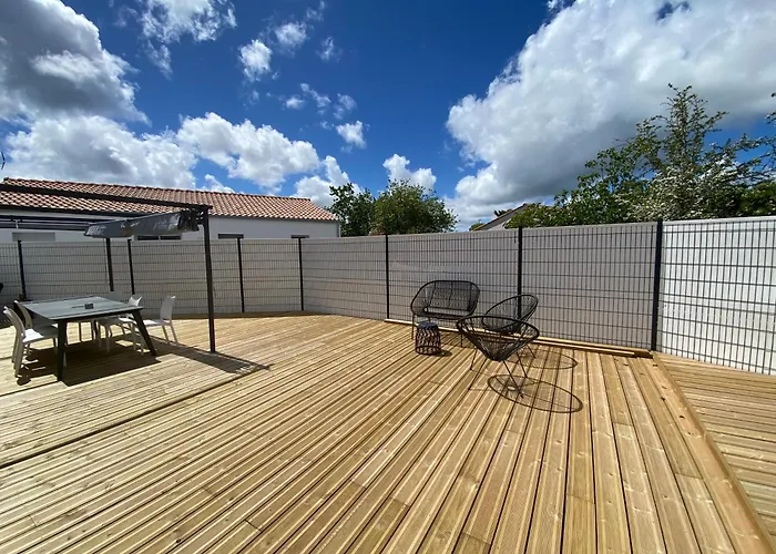 Belle Maison De 140m2, Proche Centre *