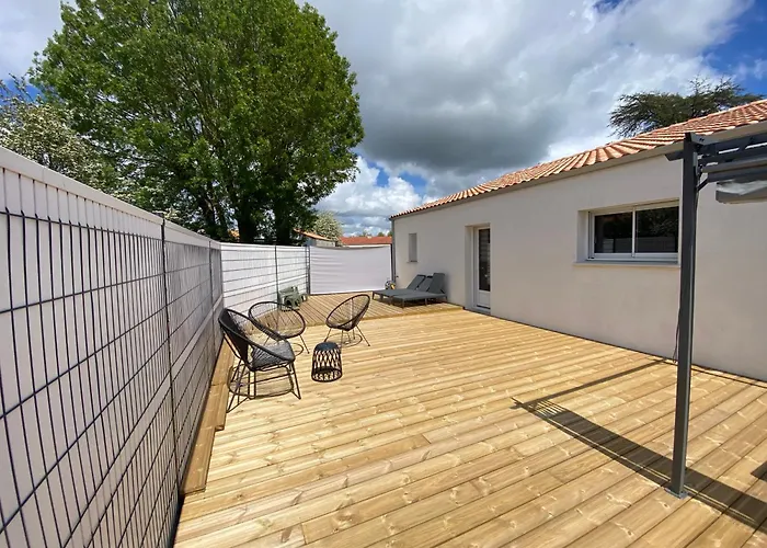 Hébergement de vacances Belle Maison De 140m2, Proche Centre Challans